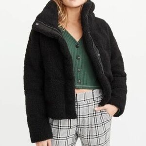 ABERCROMBIE $129 Womens Small Black Sherpa Cropped Full Zip Puffer Jacket